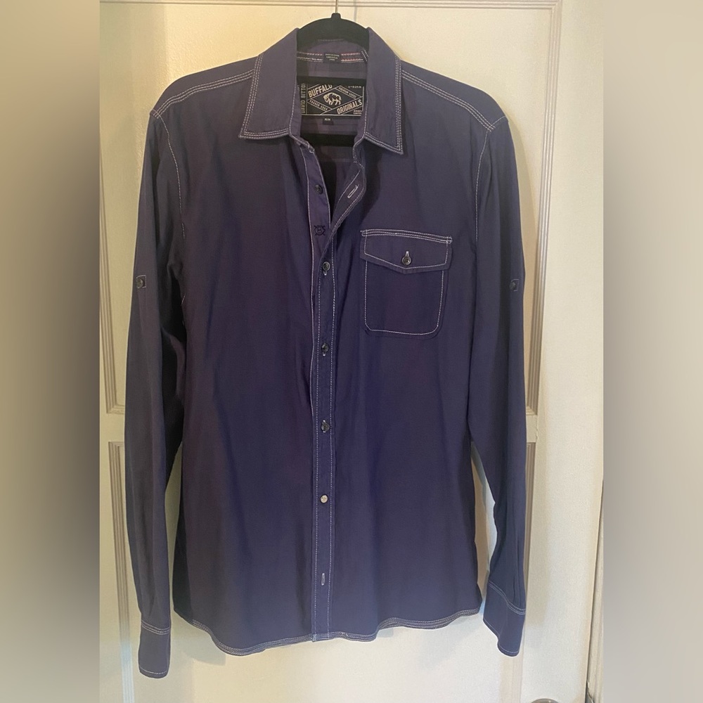 Buffalo Button down - Picture 2 of 9